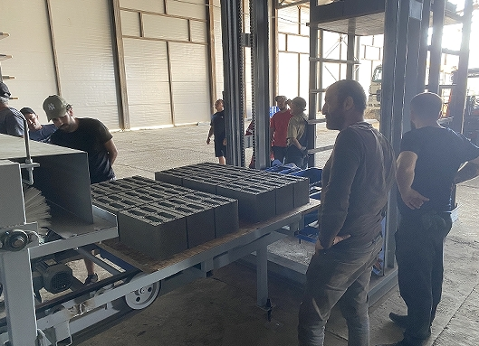 UNIK خط ماشین سازی تمام اتوماتیک بلوک بتنی را در خاور دور روسیه راه اندازی می کند